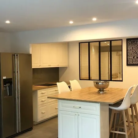Apartment Standing 3p Bas De